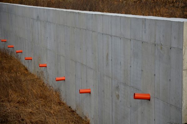 Cost of Retaining Wall Drainage in Johnstown